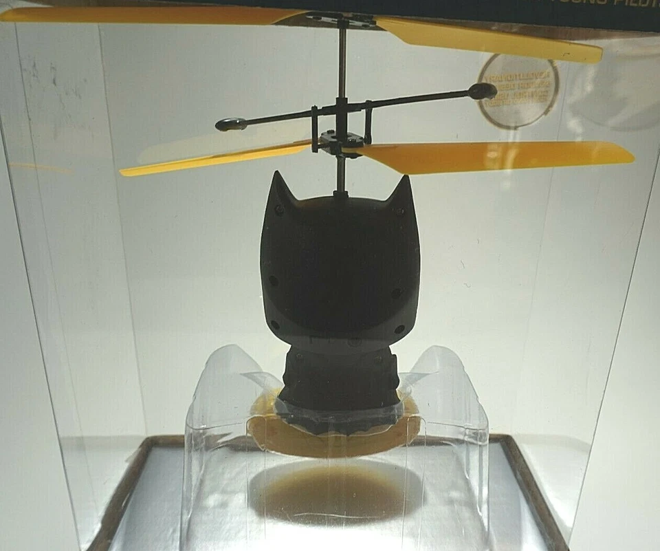 Motion Control RC Flying Batman Indoor Use Only 8+ Control Using Your Hand  - Image 4 of 4