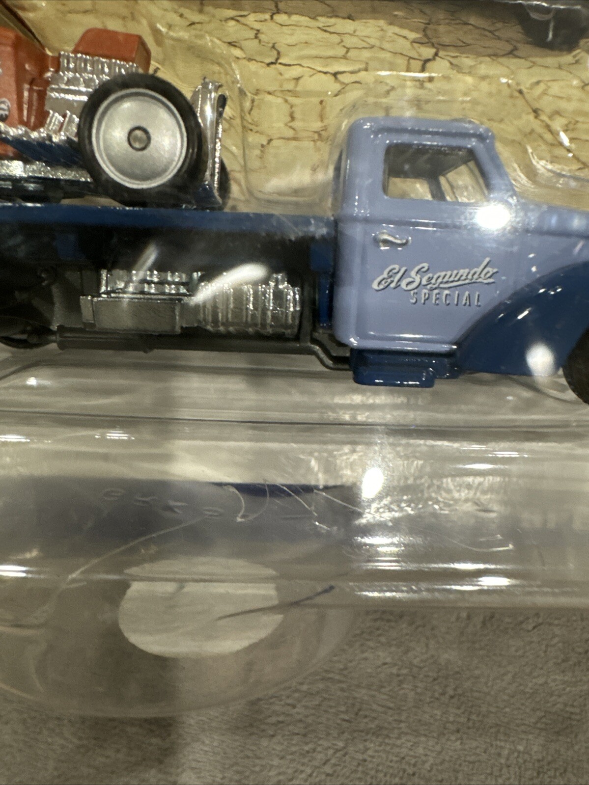 Picture 2 of 4