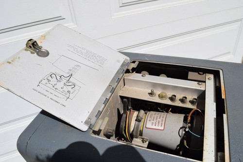 Hewlett Packard  Dual Trace 150A Oscilloscope with 152B Amplifier 1955 - Picture 4 of 9