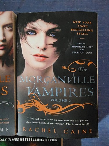 3 PB Volumes Of The Morganville Vampires 5 Full Novels (3,4,7,8,9) In 3 Books - Picture 3 of 11
