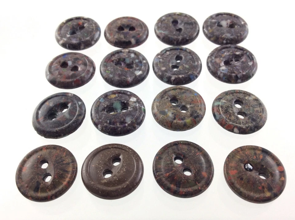 Vintage Lot of 16 End Of Day Plastic Garment Button Size .5in Simple Design 821C - Image 2 of 4