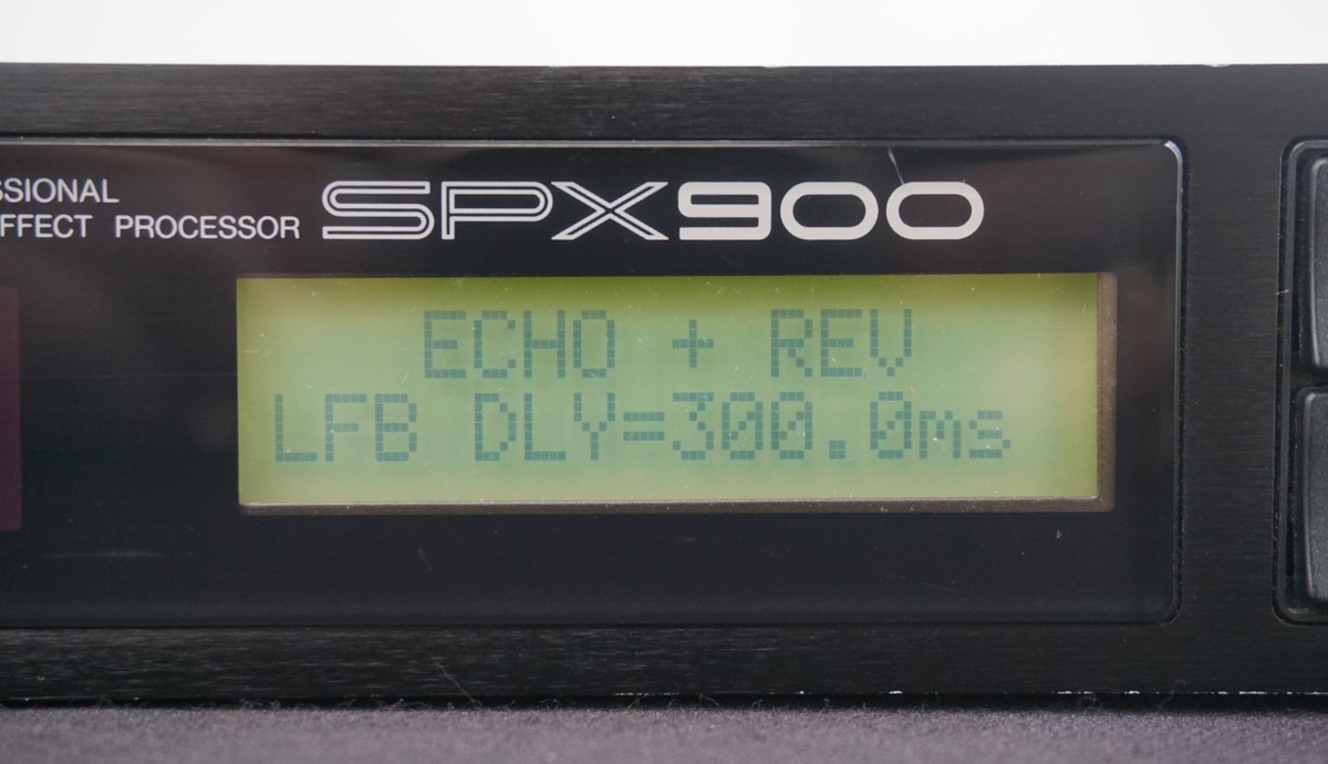 Yamaha SPX900 80's Vintage Multi Effect Programable FX Processor