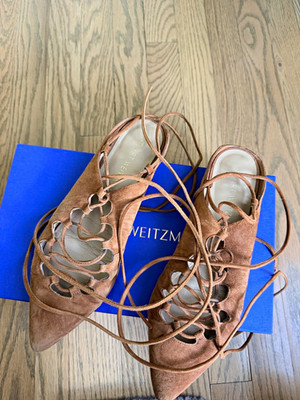 Stuart Weitzman Women s Brown Suede Strappy Lace-Up Sandal Solid 8.5