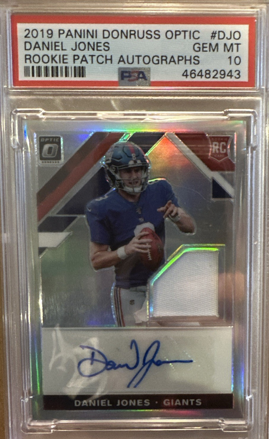 Daniel Jones Panini Donruss Optic Rookie Patch Autographs #DJO Base