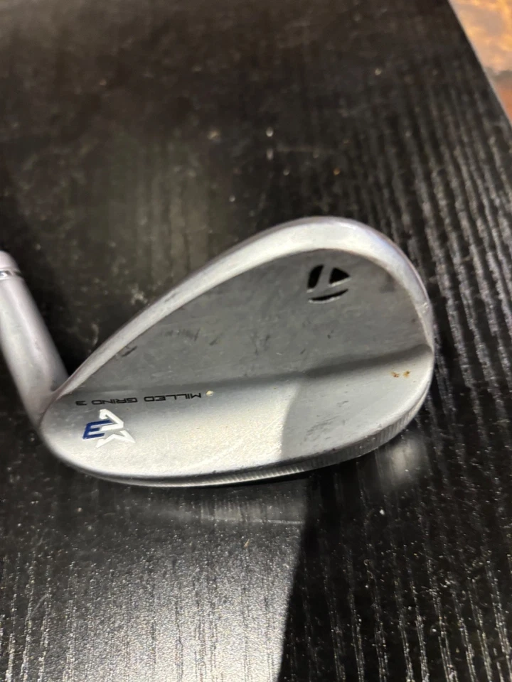 Фрезерованный ведж Taylormade 3 56 градусов для правосторонней стойки True Temper Dynamic Gold S200 вал - Изображение 3 из 4