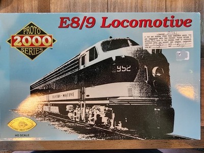Life-Like Proto 2000 HO Union Pacific UP E8/9 Locomotive Untested Sold As Is