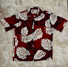 Hilo Hattie Men's M Rayon Short Sleeve Button-Up Shirt Red Floral Vintage
