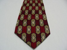 FERRELL REED - GEOMETRIC PATTERNED - VINTAGE - MADE IN USA - ALL SILK NECK TIE 
