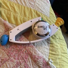 BOP IT Talking Handheld Electronic Reflex Game White 2008 Hasbro