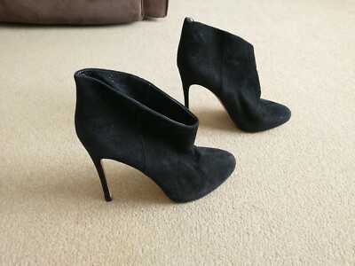 Gianvito Rossi  Black Suede/ Ankle Booties/Shoes 40.5  $1195