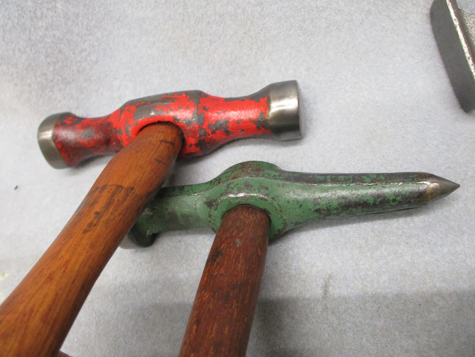 VINTAGE AUTO BODY HAMMERS & DOLLYS (7 PIECE SET) PLOMBPLVMBATS