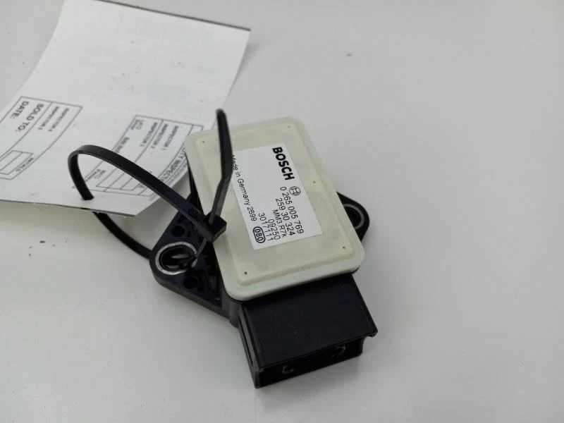 Chevrolet Corvette 2009-2013 guiñada estabilidad velocidad módulo de control ECM Foto 3 de 4