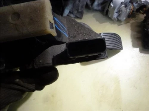 13305804 Pedal Acelerador para OPEL CORSA D * 2009 103976 - Imagen 2 de 4