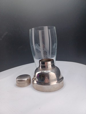 Mid Century Bar Ware Wheat Etched Cut Glass Cocktail Shaker Mixer with Lid 9.5''