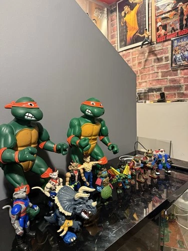 Vintage Toys Mixed Ninja Turtles Biker Mice Extreme Dinosaur ￼￼￼