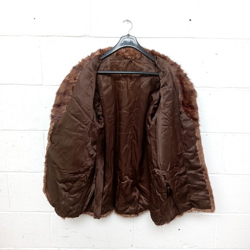 Women’s Vintage Genuine Fox Fur Coat – Bust 39” Size 12/14 – Very Good Condition - Picture 8 of 13