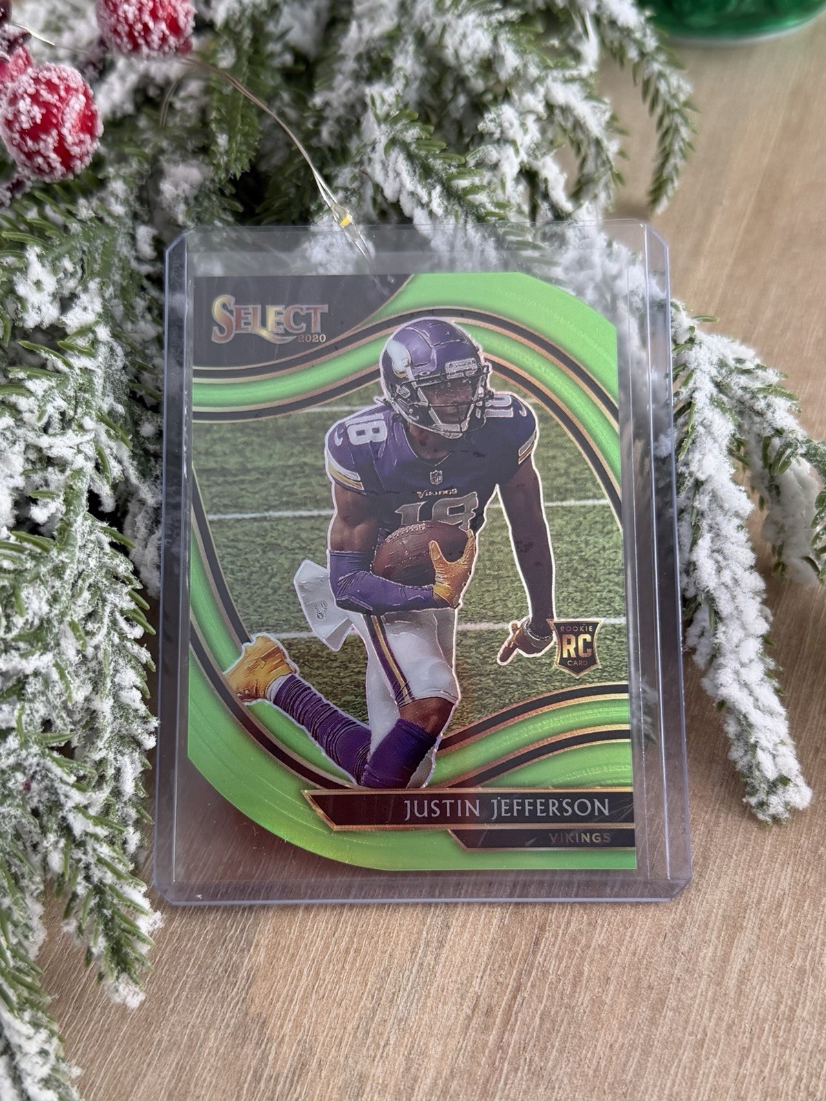 2020 Panini Select - Field Level Justin Jefferson #361 Neon Green Prizm Die-Cut