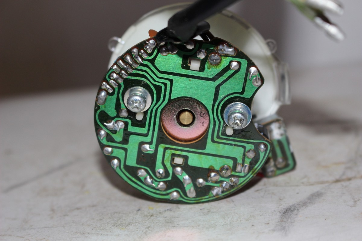 gu⭐︎ 1984-1986 KAWASAKI GPZ ZX550 TACHOMETER GAUGE METER (KTGU62