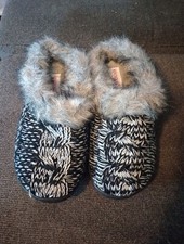 Aerosoles Womens Sz L 8/9 Slippers Fluffy Faux Fur Knitted Grey/Black Slip-on