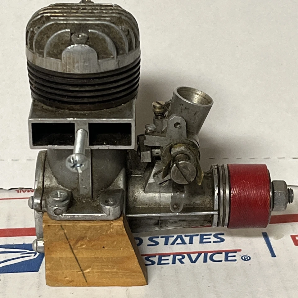 Vintage FOX 59 Needle Controlled Nitro Model Airplane Engine - Image 2 of 4