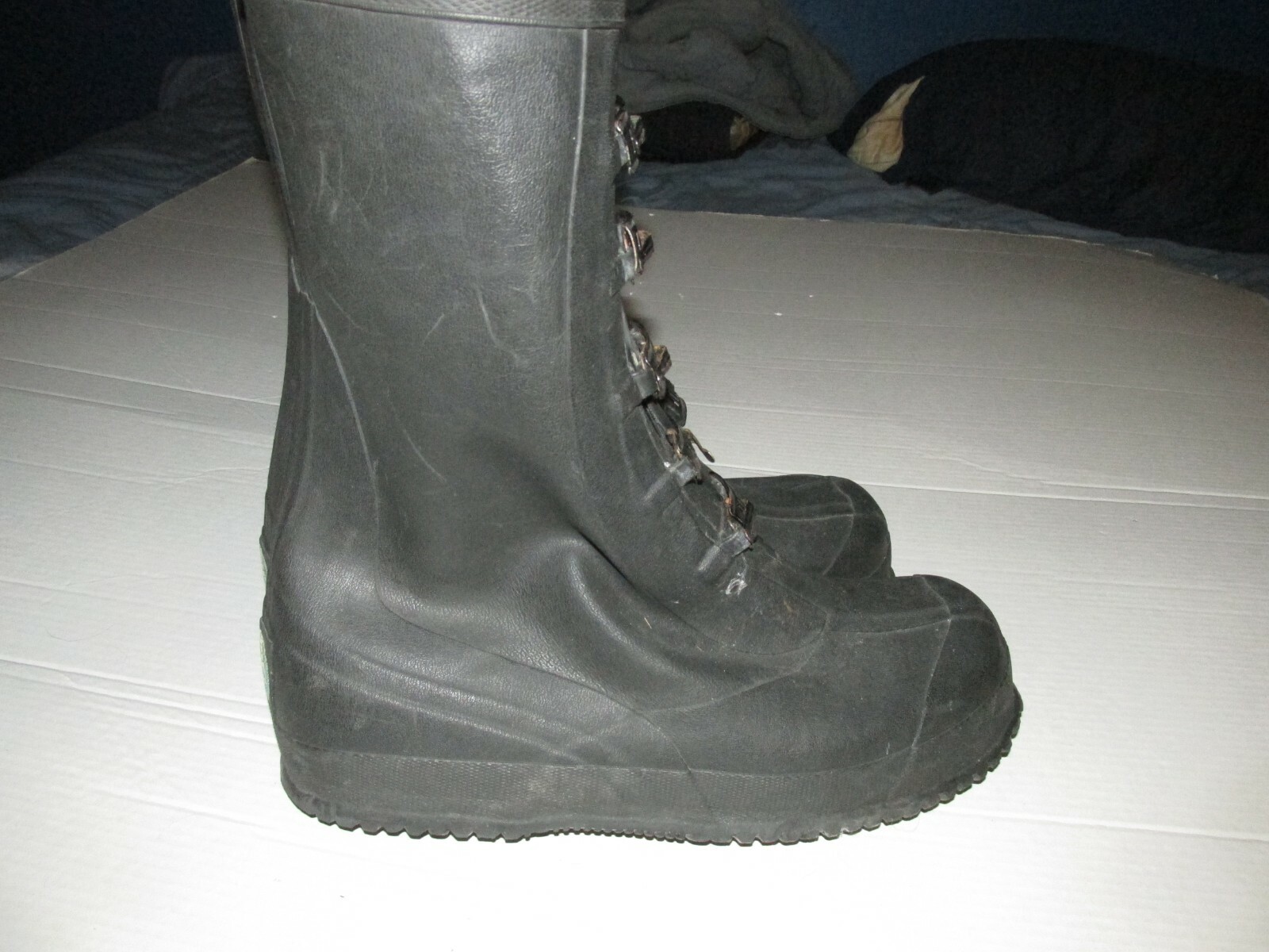 buckle up rubber boots