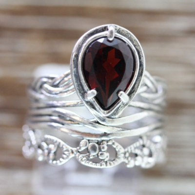 VINTAGE GARNET PZ ISRAEL STERLING SILVER 925 RING SZ 9.25 GEMSTONE 