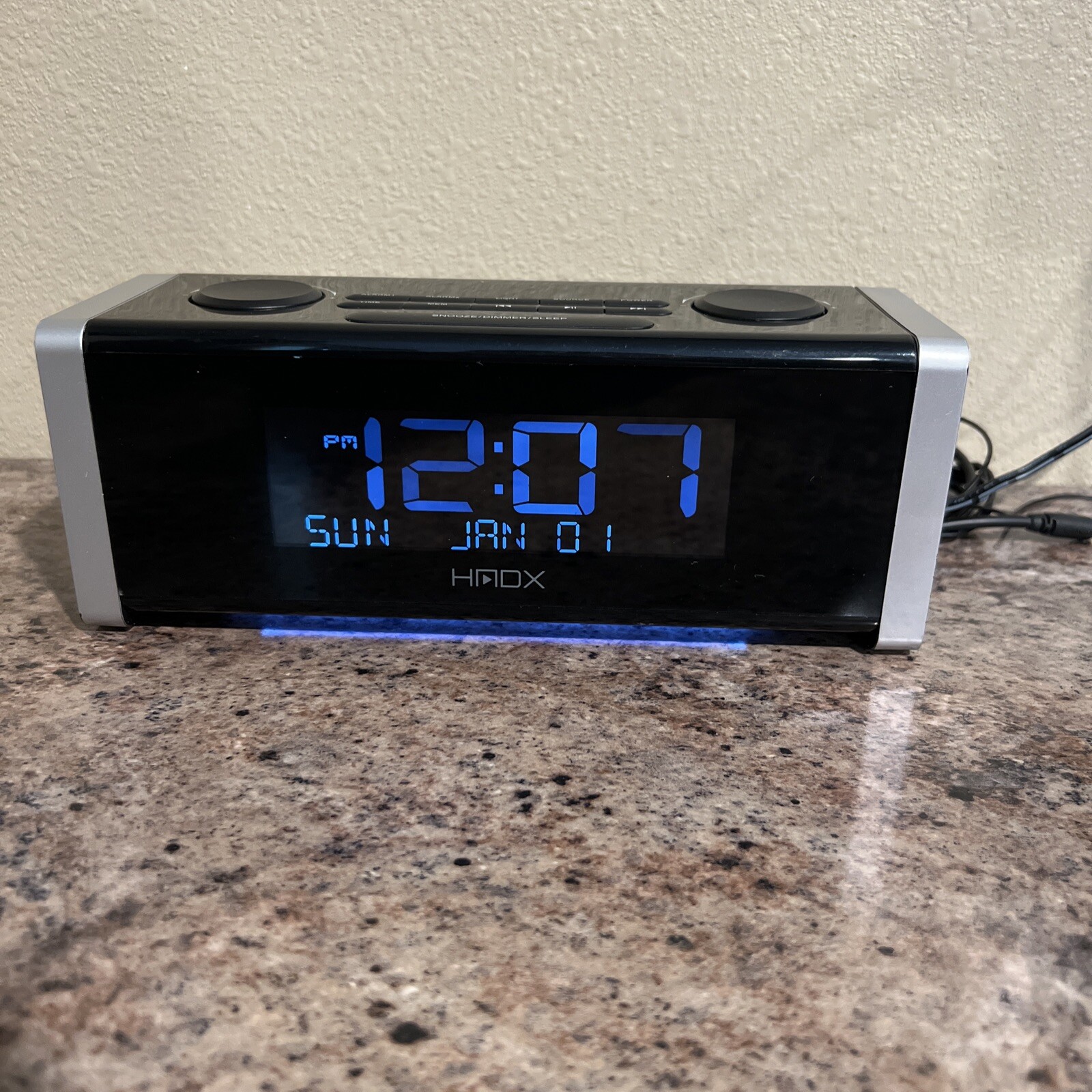 HMDX Cube Wireless Alarm Clock. Bluetooth, USB Port