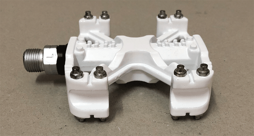 Vintage Old School GT MTB / BMX Bicycle Alloy Pedals 9/16 Flat-Platform WHITE - Picture 3 of 6
