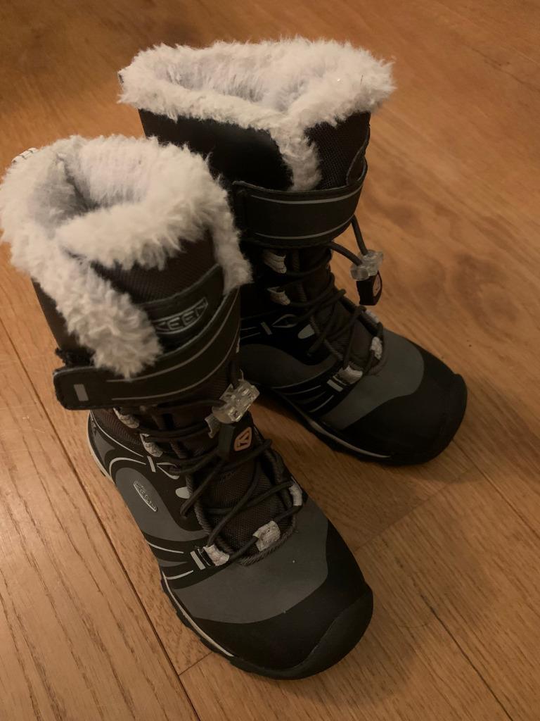 Stivali Keen TERRADORA WP INVERNALI in Raven Vapor 1019790 bambini unisex 9 neve EU25 26