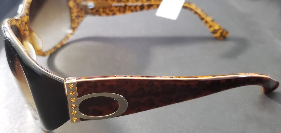 Gafas de sol BEBE Brown Tigress Fab-you-lous FT78055 - venta al por menor $190 (58% de descuento) Foto 4 de 4