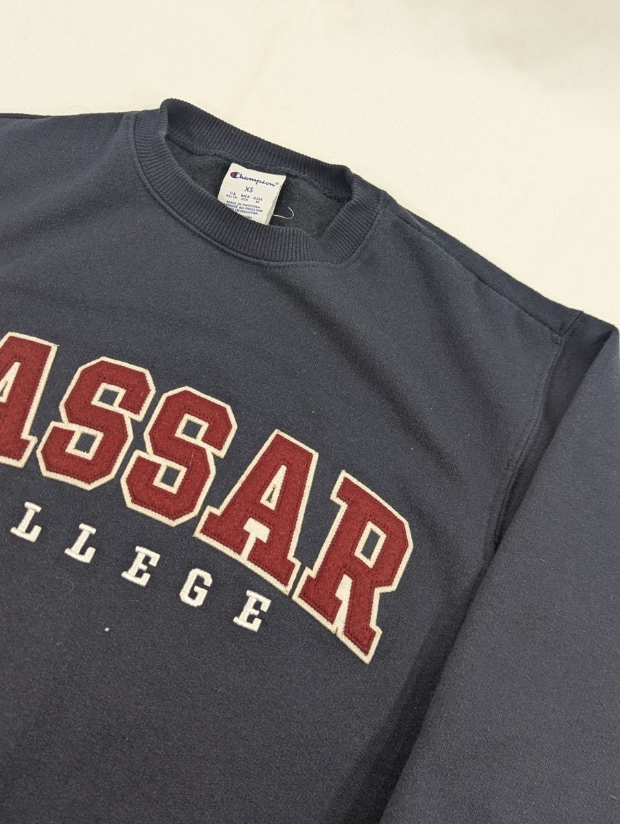 Champion Vassar College Sweatshirt Heavy Embroidery Patch Pullover