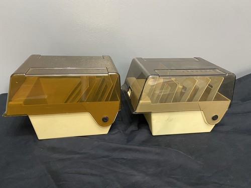 2 Vintage DiskBank 5.25” Floppy Disc Box Case Holders w/ Dividers & Discs - Afbeelding 5 van 11