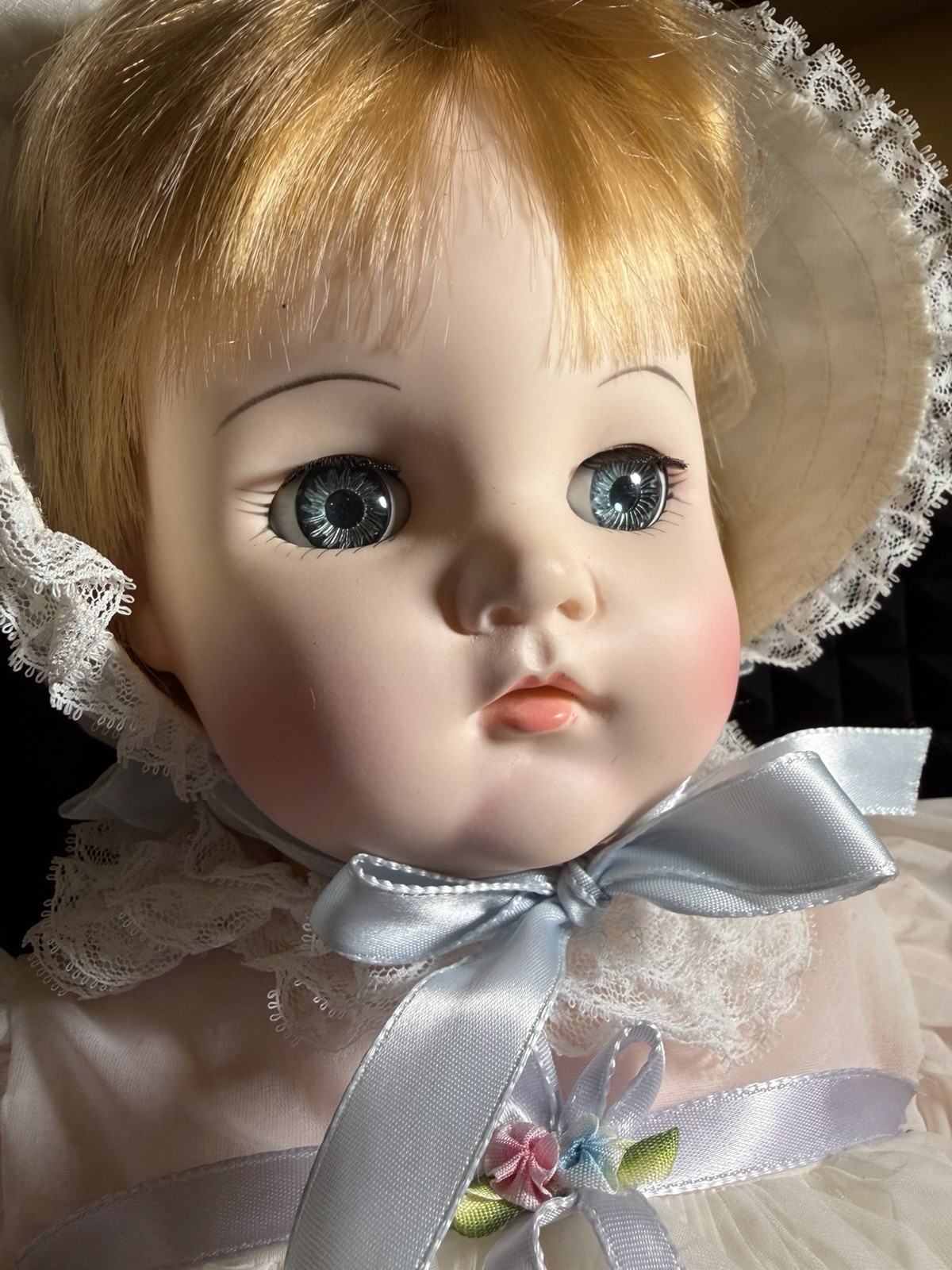 Madame Alexander &ldquo;Mommies Pet&rdquo; #7136 &ndash; 20&Prime; Baby Doll