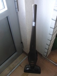 Defekt:AEG  CX8, CX8-2-95BM, X Power, Akku-Staubsauger ,ohne Netzteil