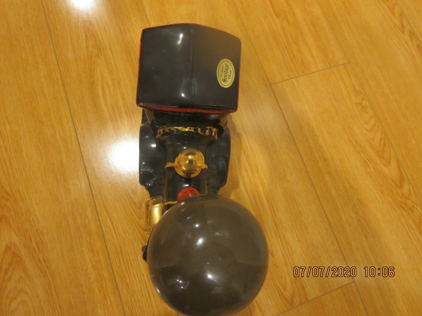 COLLECTABLE EMPTY LIQUOR BOTTLE ERZA BROOKS KENTUCKY STRAIGHT BOURBON