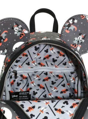 Loungefly Disney Mickey Vampire & Minnie Witch Halloween  display picture 3