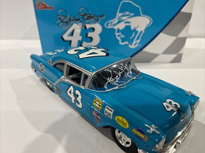 43 Richard Petty 1957 Oldsmobile Hardtop AUTOGRAPHED RC2 1/800 | eBay