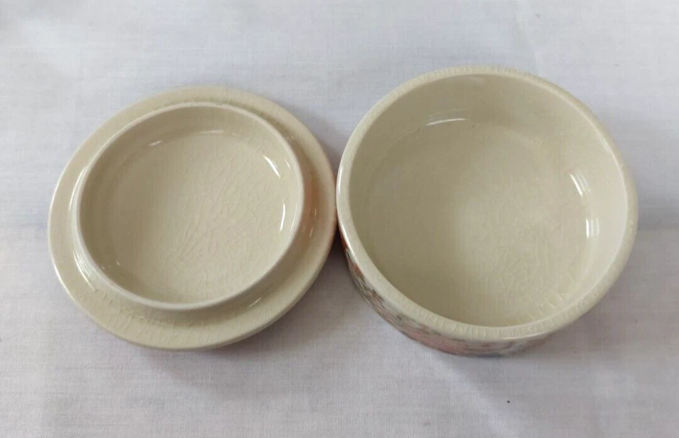 VTG Satsuma Round Trinket Box Porcelain made in Japan 4" diameter Elegant - Image 2 of 4