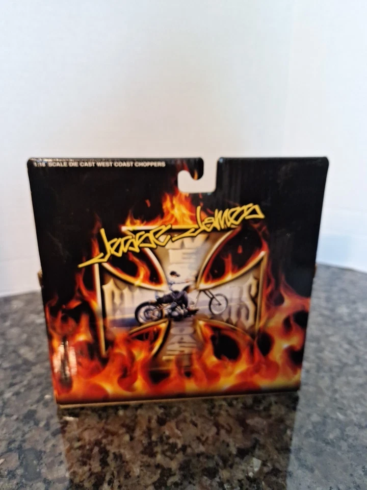 Jesse James West Coast Choppers Sturgis Special JJ05-18-05 1:18 Scale Die Cast - Image 4 of 4
