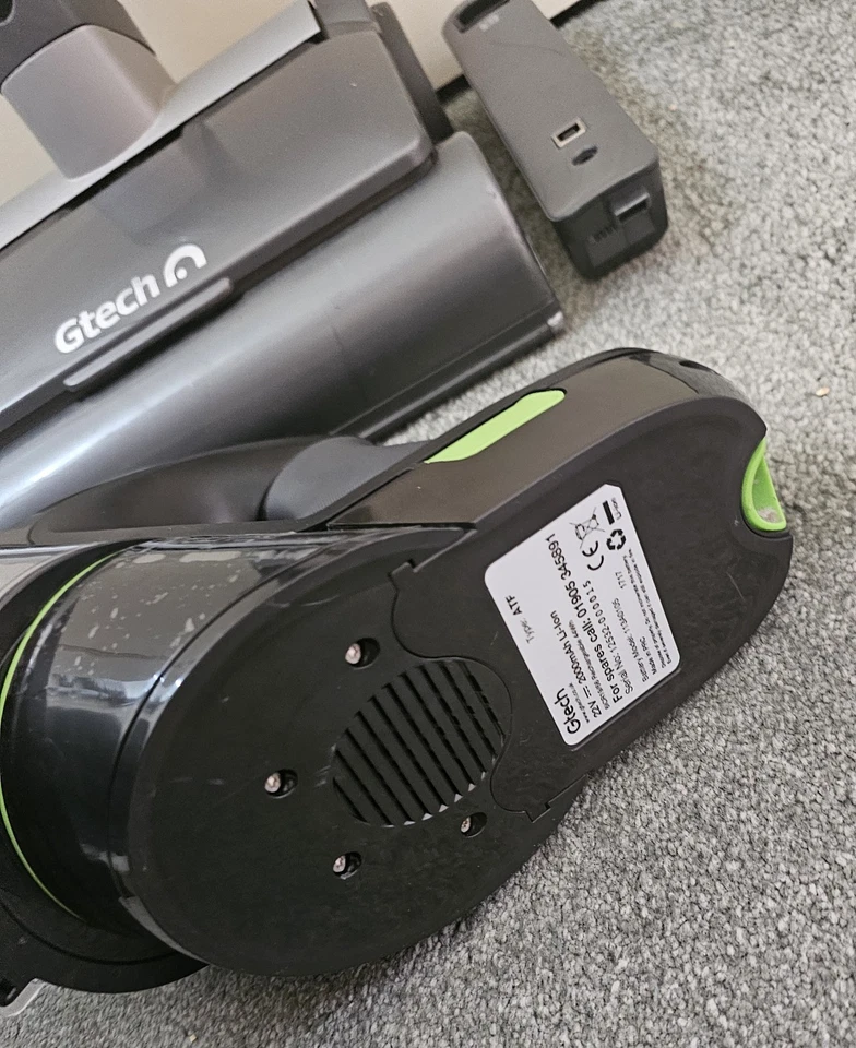 Gtech AirRAM K9 AR09, Cordless Pet Vacuum Cleaner and K9 Handheld combination - Image 4 of 4