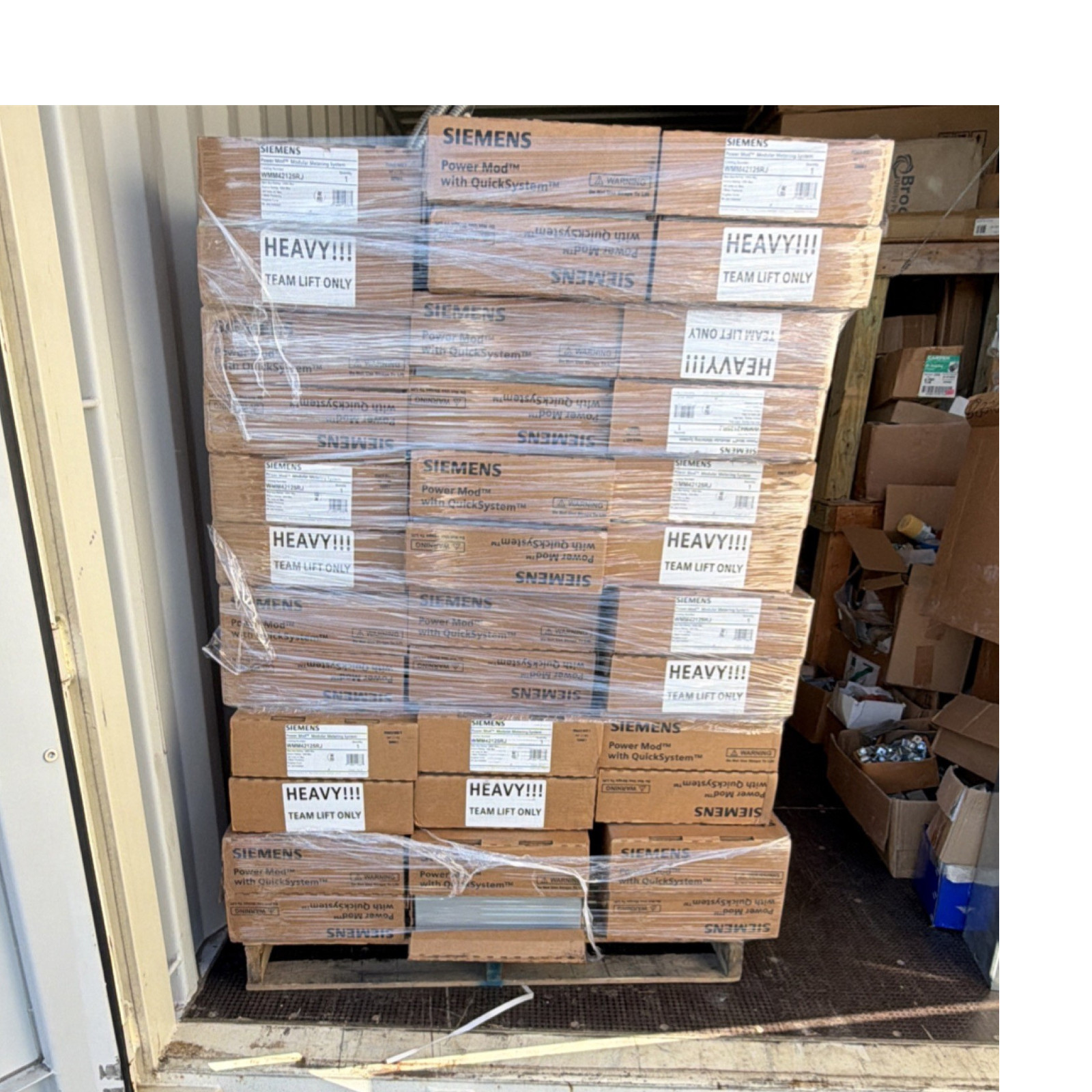 18 of the Siemens WMM42125RJ Modular Metering System 240V 125A Ringless Cover