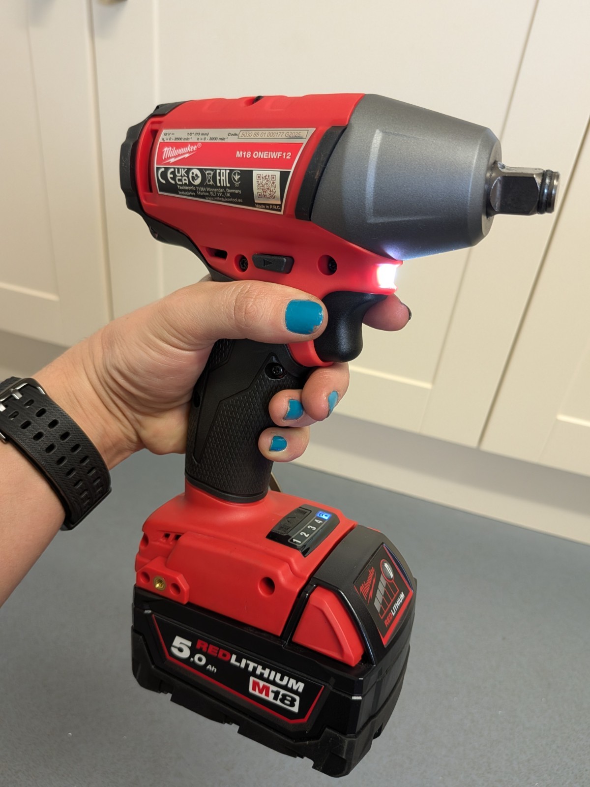 Milwaukee M18 ONEIWF12-502X ONEKey 1/2" Impact Wrench 18V 2x5.0Ah/Charger/Case 5
