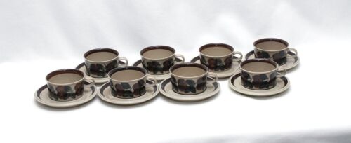 Ruija Troubadour ARABIA OF FINLAND Vintage 4 Flat Cup mug And Saucers Set