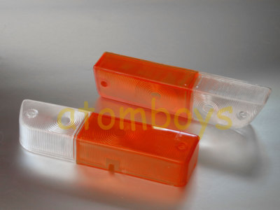 ブルーバード　510？　710 ？フロントウインカーレンズ DATSUN NISSAN 510 1600 SSS BLUEBIRD FRONT INDICATOR TURN SIGNAL