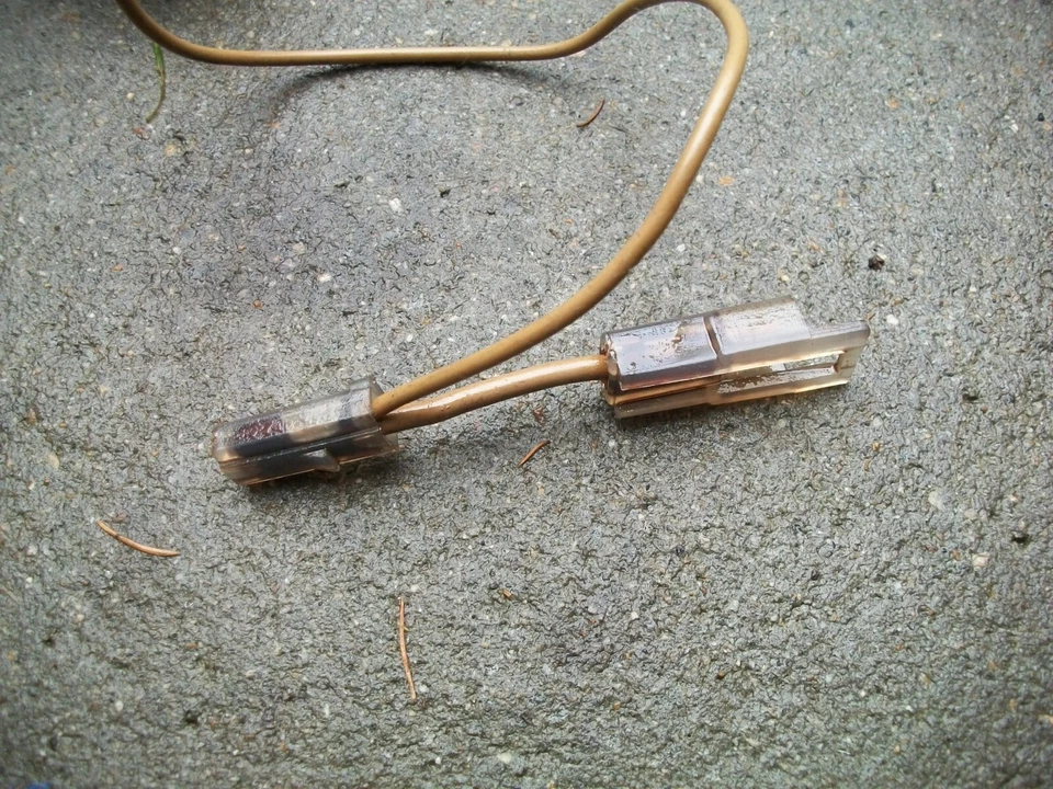 Oldsmobile 442 Cutlass Vista Cruiser GM 1968-1970 interruptor desempañador ventana trasera. Foto 3 de 4