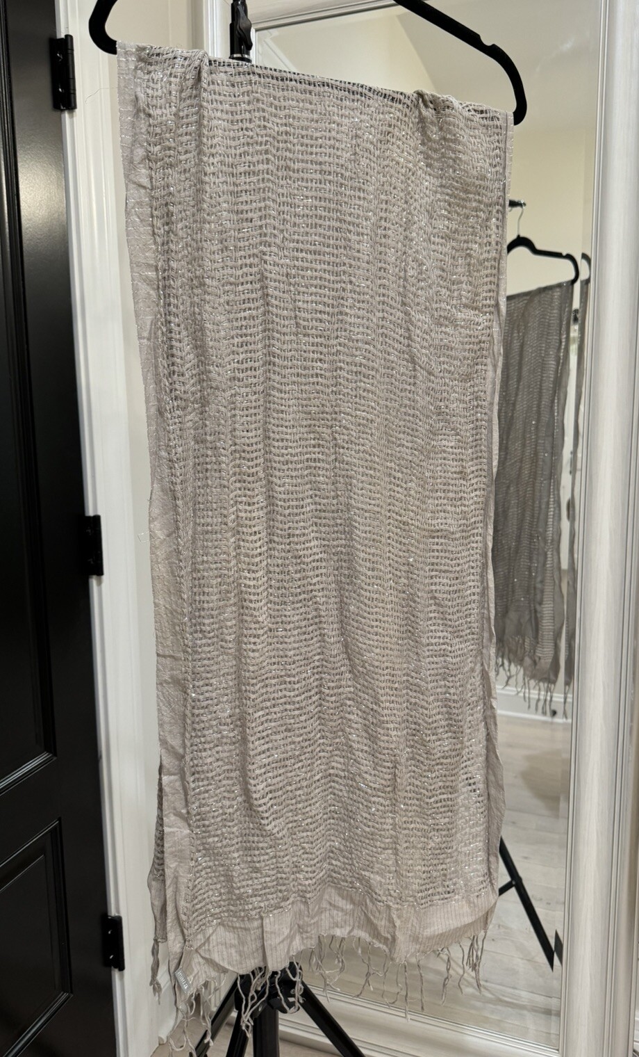 Matta Long Rectangular Gray Scarf With Metallic S… - image 2