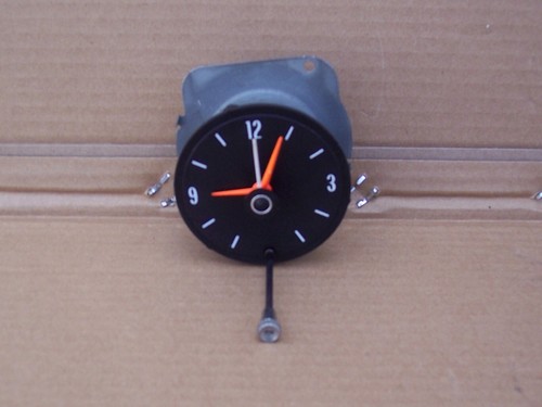 71 75 PONTIAC CATALINA BONNEVILLE GEANDVILLE DASH CLOCK WORKING 72 73 74