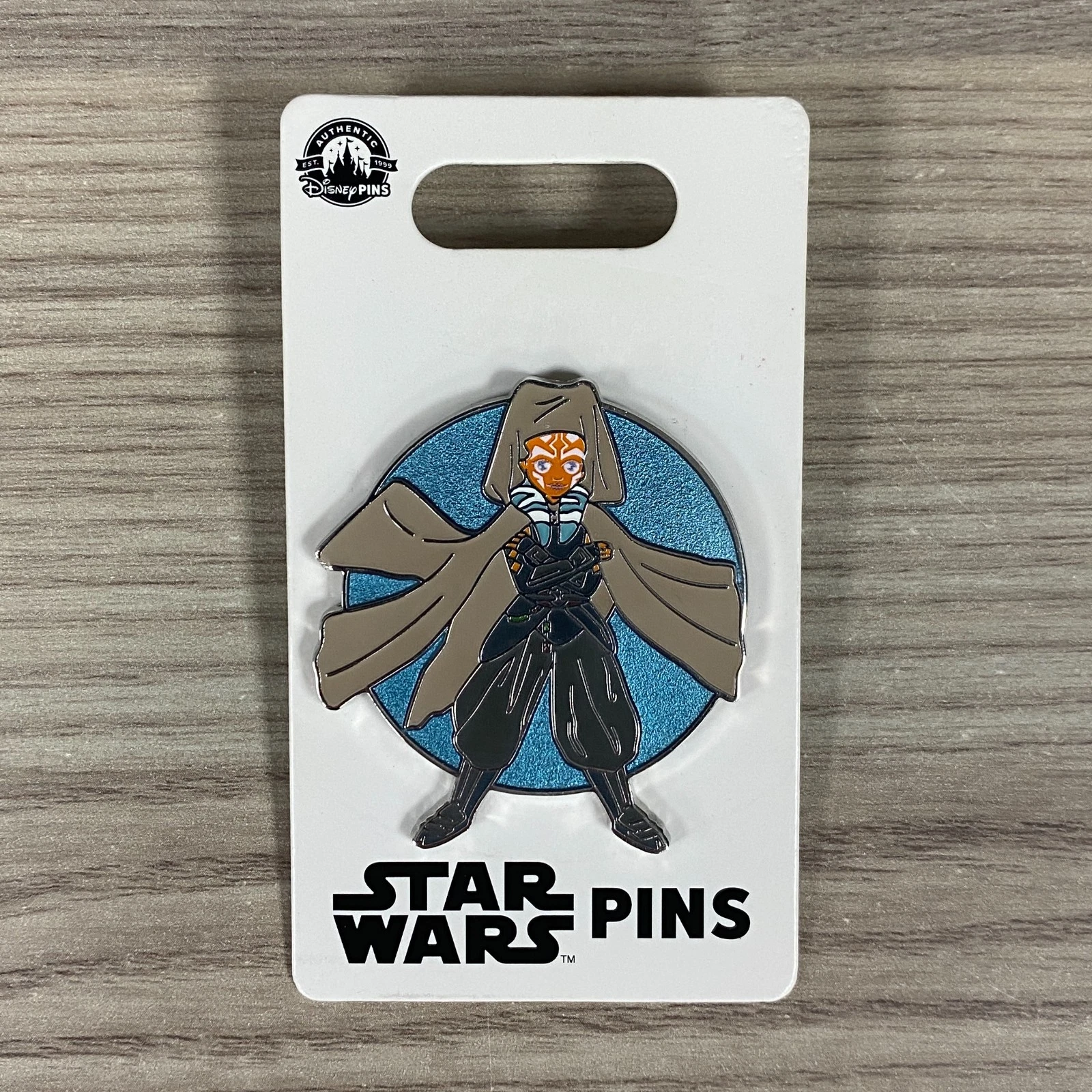 DISNEY STORE PIN BADGE STAR WARS AHSOKA TANO MAY THE 4TH 2025 COLLECTOR'S ITEM