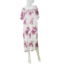 Vtg Muumuu Handmade Women's Dress Floral Dress 1 Sz L Cream Purple Hawaii