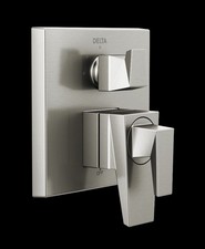 Delta Trillian T27843-SS-PR Monitor 17 Valve Trim 3 Set Diverter - Slight Wear